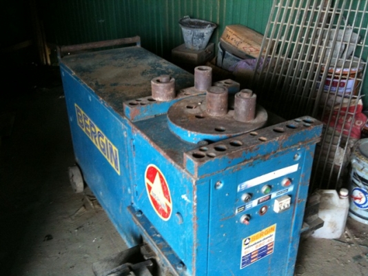 ขายเครื่องดัด-ตัด เหล็กตัวใหญ่ ใช้งานดี ยี่ห้อ BERGIN ขายเครื่องดัด-ตัด เหล็กตัวใหญ่ ใช้งานดี ยี่ห้อ BERGIN