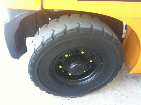 ขายฟอร์คลิฟต์ TOYOTA 7FG10 1.0 TON   เสายกสูง 3 M รับประกันสวยที่สุดของรุ่นนี้ครับ !!! ใช้งานน้อยแค่ 814 ช.ม ขอบคุณพี่ขวัญใจครับ