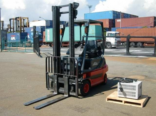 ขายฟอร์คลิฟต์ส LINDE E20P-02  BATTERY  2.0 TON  AT  เสายกสูง 4 M   แท้จากญี่ปุ่น ขอบคุณพี่ปรีชากร จ.ขอนแก่น