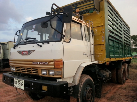 ขายด่วนHlNO SUMO227 สองเพลาดั้มแม่ลูกสภาพพร้อมใช้งานเครื่องเกียร์เดิมรีบโทรเลย 0801515451 0811838154