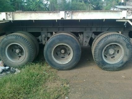 ขายดาวน์ หางพื้นเรียบสามมิตรลูกสามเพลา ยาว12.50เมตร สภาพพร้อมใช้งาน