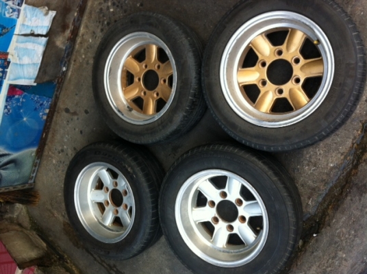 ขายล้อแม๊ก ยื่นๆ โหดๆลึกๆ 4รู100 หรือ 6รู139 ก็ใส่ได้ครับ