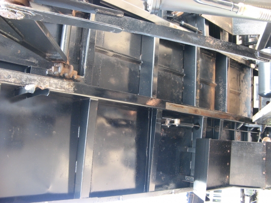 ขาย 6 ล้อ อีซูซุเดก้าดัมพ์สามมิตร แม็กโหลด 200 แรง ยาว 4.80 ม.ปี 2007 พร้อมใช้งาน สภาพกว่า 90 \% สวยกิ๊ป ๆ เครื่องแน่น คัสซีสวย รถใช้น้อย สนใจชมรถก่อนได้ครับ