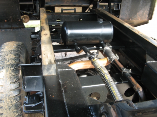 ขาย 6 ล้อ อีซูซุเดก้าดัมพ์สามมิตร แม็กโหลด 200 แรง ยาว 4.80 ม.ปี 2007 พร้อมใช้งาน สภาพกว่า 90 \% สวยกิ๊ป ๆ เครื่องแน่น คัสซีสวย รถใช้น้อย สนใจชมรถก่อนได้ครับ