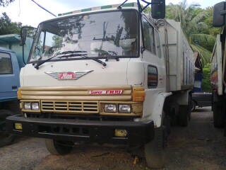 HINO  F17  1เพลาดั้ม  เครื่อง  EH700   พวงมาลัยเพาเวอร์เบรคจิฟฟี่