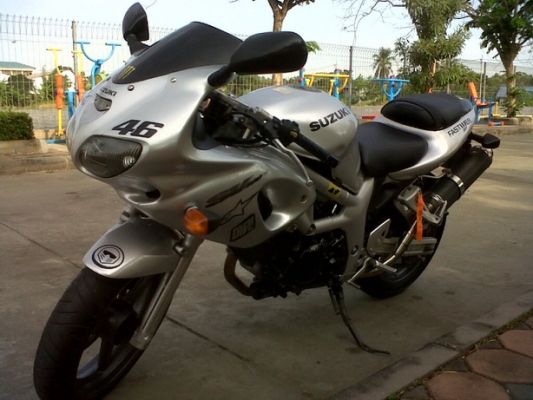 ขาย suzuki sv400s ทะเบียนพร้อม
