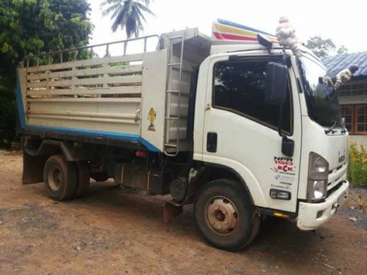 รถอิซูซุ 6 ล้อดั้ม 150 แรงม้า ปี 51  รถวิ่ง 12x,xxx กม.  สนใจติดต่อ 081 - 6079515