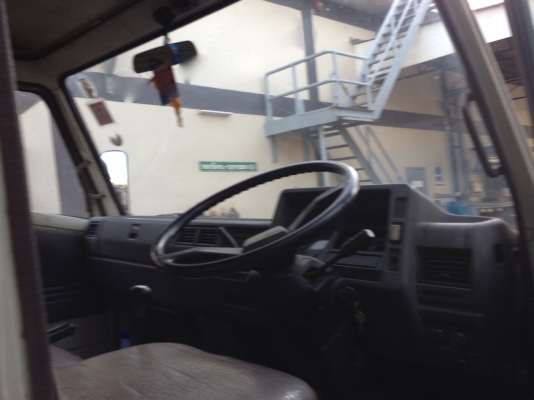 รถฮีโน่ 6 ล้อ KM779  รั้ว  117 แรงม้า  ( มีขาย 2 คัน คู่ )  สนใจติดต่อ 081 - 6079515