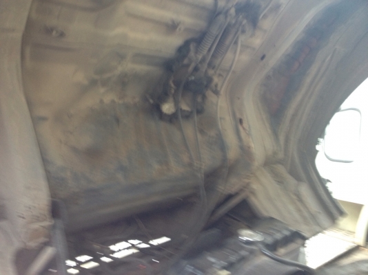 รถฮีโน่ 6 ล้อ KM779  รั้ว  117 แรงม้า  ( มีขาย 2 คัน คู่ )  สนใจติดต่อ 081 - 6079515