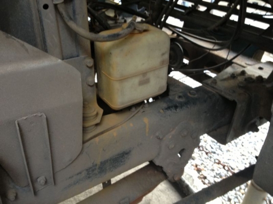 รถฮีโน่ 6 ล้อ KM779  รั้ว  117 แรงม้า  ( มีขาย 2 คัน คู่ )  สนใจติดต่อ 081 - 6079515