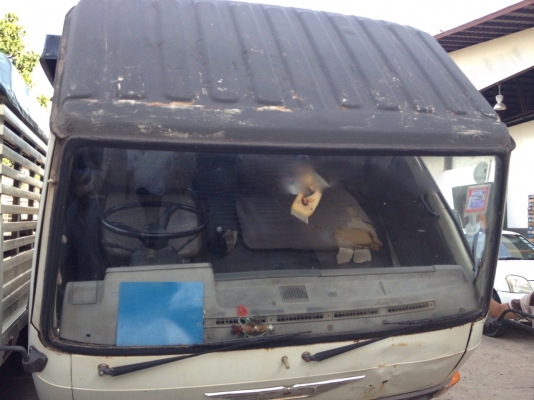 รถฮีโน่ 6 ล้อ KM779  รั้ว  117 แรงม้า  ( มีขาย 2 คัน คู่ )  สนใจติดต่อ 081 - 6079515