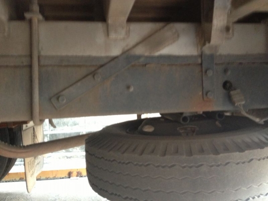 รถฮีโน่ 6 ล้อ KM779  รั้ว  117 แรงม้า  ( มีขาย 2 คัน คู่ )  สนใจติดต่อ 081 - 6079515