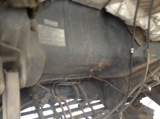 รถฮีโน่ 6 ล้อ KM779  รั้ว  117 แรงม้า  ( มีขาย 2 คัน คู่ )  สนใจติดต่อ 081 - 6079515