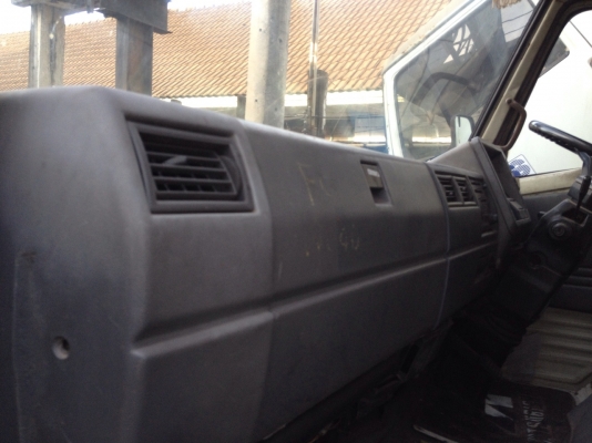 รถฮีโน่ 6 ล้อ KM779  รั้ว  117 แรงม้า  ( มีขาย 2 คัน คู่ )  สนใจติดต่อ 081 - 6079515