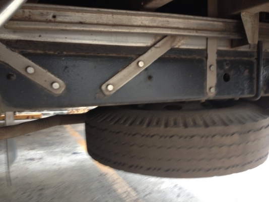 รถฮีโน่ 6 ล้อ KM779  รั้ว  117 แรงม้า  ( มีขาย 2 คัน คู่ )  สนใจติดต่อ 081 - 6079515