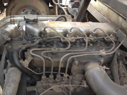 รถฮีโน่ 6 ล้อ KM779  รั้ว  117 แรงม้า  ( มีขาย 2 คัน คู่ )  สนใจติดต่อ 081 - 6079515