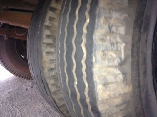 รถฮีโน่ 6 ล้อ KM779  รั้ว  117 แรงม้า  ( มีขาย 2 คัน คู่ )  สนใจติดต่อ 081 - 6079515