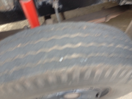 รถฮีโน่ 6 ล้อ KM779  รั้ว  117 แรงม้า  ( มีขาย 2 คัน คู่ )  สนใจติดต่อ 081 - 6079515