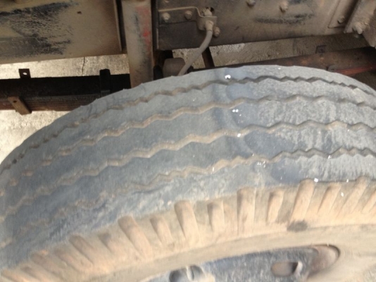 รถฮีโน่ 6 ล้อ KM779  รั้ว  117 แรงม้า  ( มีขาย 2 คัน คู่ )  สนใจติดต่อ 081 - 6079515