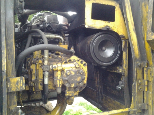 ขายถูก รถแบคโฮ โคมัสสุ รุ่น5 คอนโทนสัน ราคานี้หาไม่มีอีกแล้ว