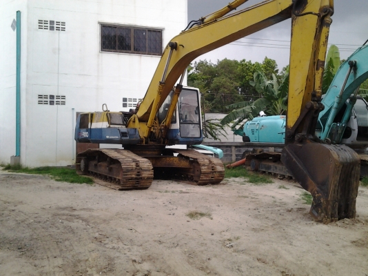 ขายถูก รถแบคโฮ โคมัสสุ รุ่น5 คอนโทนสัน ราคานี้หาไม่มีอีกแล้ว