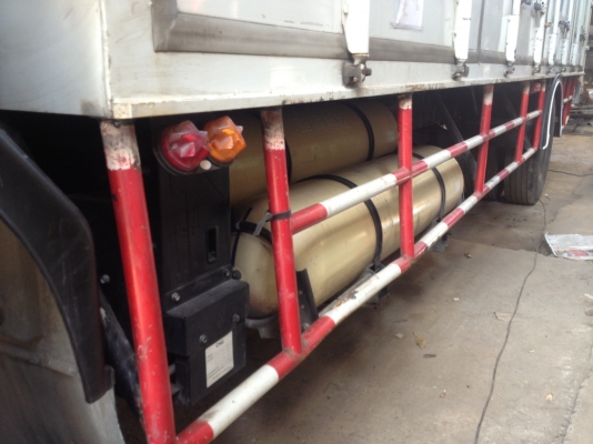 ขาย ISUZU FTRหัวโรโบคอบ CNG ห้างแท้ออกตรีเพชรปี 53 ตู้แห้ง10บาน