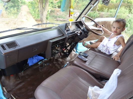 .ขายครับ รถตู้ Toyota สภาพดี เครื่อง 2L เอกสารพร้อมโอน .ขายครับ รถตู้ Toyota สภาพดี เครื่อง 2L เอกสารพร้อมโอน