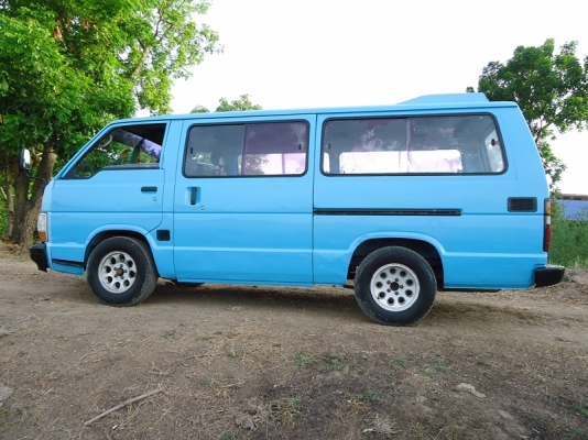 .ขายครับ รถตู้ Toyota สภาพดี เครื่อง 2L เอกสารพร้อมโอน .ขายครับ รถตู้ Toyota สภาพดี เครื่อง 2L เอกสารพร้อมโอน