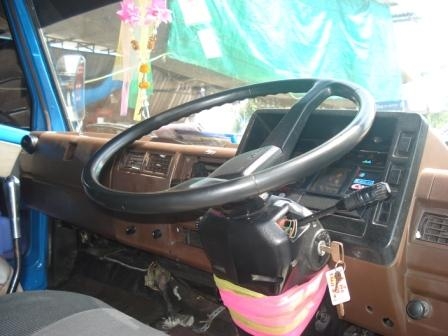 ขาย HINO 6 ล้อ KM779 เครื่อง WO4D 117 แรงม้า ยาว 5.50 เมตร ขาย HINO 6 ล้อ KM779 เครื่อง WO4D 117 แรงม้า ยาว 5.50 เมตร