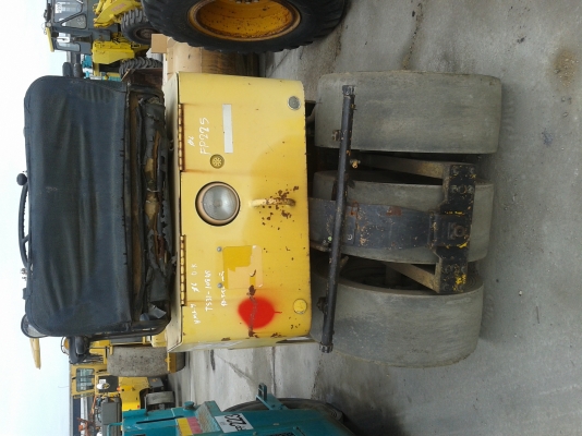 รถบดล้อยาง  SAKAI  TS31