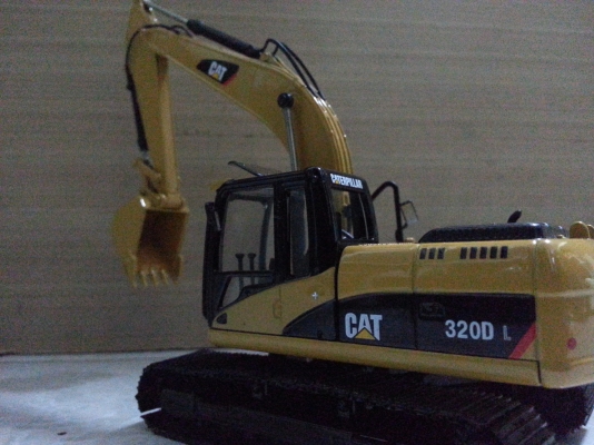 cat 320D L รายละเอียดโมเดลสวยคับ เหมาะกับการเก็บสะสมหรือตั้งโชว์คับ ขยับได้เหมือนจริงทุกส่วนคับ ทำจากเหล็กทั้งคัน สนใจโทรสอบถามได้ตลอดทุกเวลาคับ พร้อมส่งคับเหลืออีก2ชิ้นคับ cat 320D L รายละเอียดโมเดลสวยคับ เหมาะกับการเก็บสะสมหรือตั้งโชว์คับ ขยับได้เหมือนจริงทุกส่วนคับ ทำจากเหล็กทั้งคัน สนใจโทรสอบถามได้ตลอดทุกเวลาคับ พร้อมส่งคับเหลืออีก2ชิ้นคับ