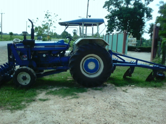 รถไถฟอร์ด 6600