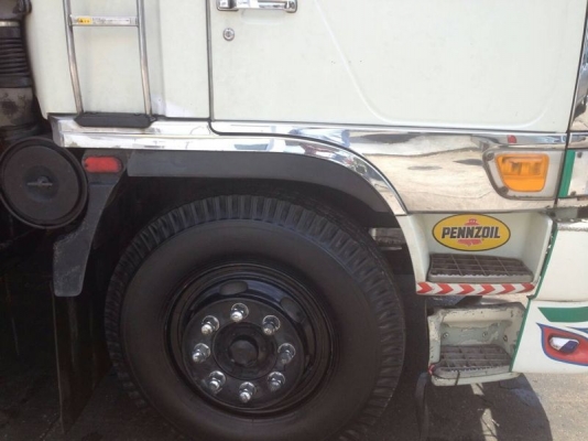 รถฮีโน่ 10 ล้อ รั้ว FL3H 195 แรงม้า สนใจติดต่อ 081 - 6079515 รถฮีโน่ 10 ล้อ รั้ว FL3H 195 แรงม้า สนใจติดต่อ 081 - 6079515