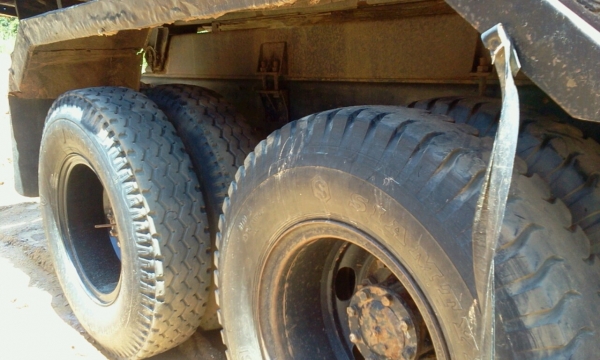 MITSUBISHI FUSO FN527 MITSUBISHI FUSO FN527