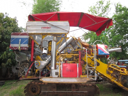 ขายจ้าวช้างปี 50 ยกชุด รถเกี่ยวมัดจำแล้วครับ  เหลือเทลเลอร์ครับ