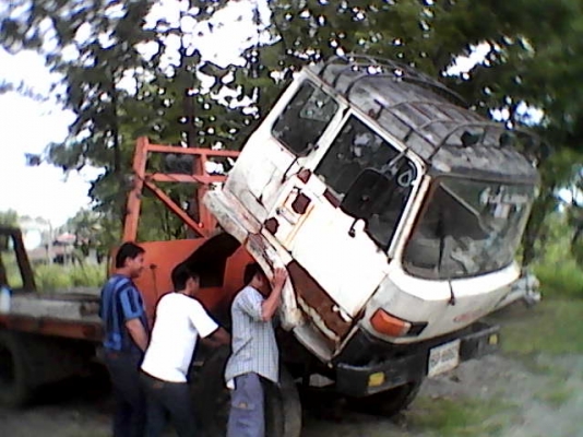 ขายจ้าวช้างปี 50 ยกชุด รถเกี่ยวมัดจำแล้วครับ  เหลือเทลเลอร์ครับ