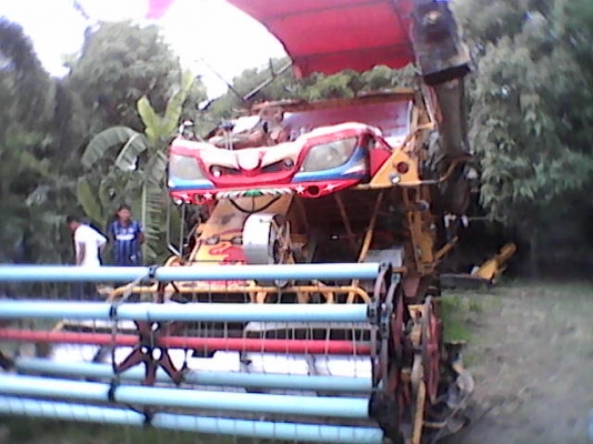 ขายจ้าวช้างปี 50 ยกชุด รถเกี่ยวมัดจำแล้วครับ  เหลือเทลเลอร์ครับ