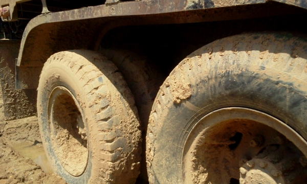 HINO FM3M 240 แรงม้า มีเล่มพร้อมโอน เดิมราคา  1,150,000 บาท