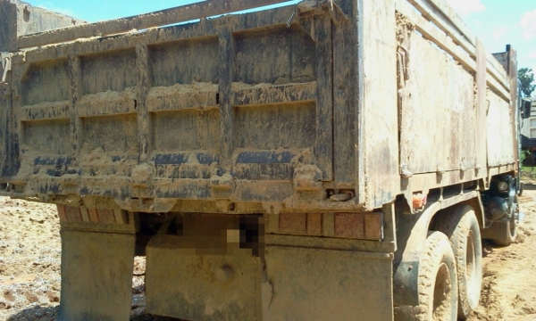 HINO FM3M 240 แรงม้า มีเล่มพร้อมโอน เดิมราคา  1,150,000 บาท