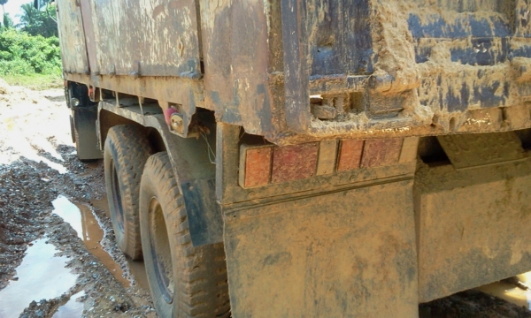 HINO FM3M 240 แรงม้า มีเล่มพร้อมโอน เดิมราคา  1,150,000 บาท