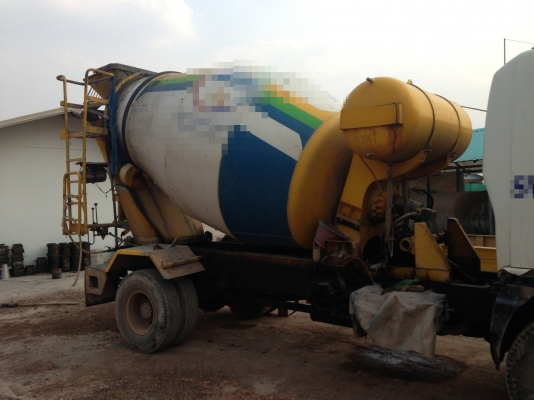 รถหกล้อโม่ปูน มีลิปเปอร์ สภาพสมบูรณื มีเล่มทะเบียน รถหกล้อโม่ปูน มีลิปเปอร์ สภาพสมบูรณื มีเล่มทะเบียน