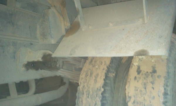 รถบรรทุกหกล้อดั้มยี่ห้ออีซูซุ รถบรรทุกหกล้อดั้มยี่ห้ออีซูซุ