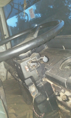 รถบรรทุกหกล้อดั้มยี่ห้ออีซูซุ รถบรรทุกหกล้อดั้มยี่ห้ออีซูซุ