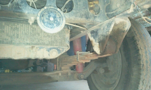 รถบรรทุกหกล้อดั้มยี่ห้ออีซูซุ รถบรรทุกหกล้อดั้มยี่ห้ออีซูซุ