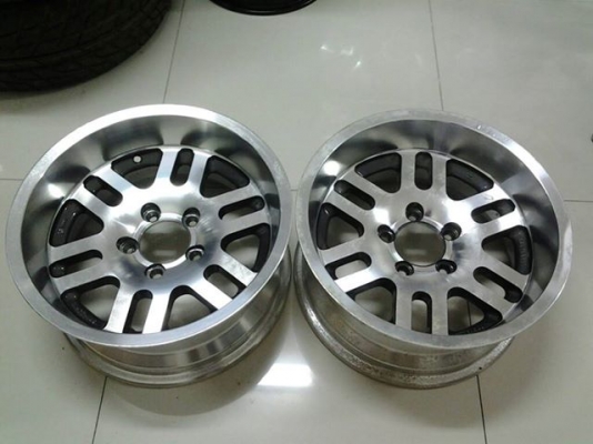 ล้อแม็ก หน้ากว้าง ออฟลึก หลายชุด ถูกๆ ล้อแม็ก หน้ากว้าง ออฟลึก หลายชุด ถูกๆ