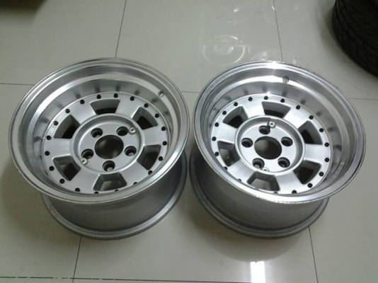 ล้อแม็ก หน้ากว้าง ออฟลึก หลายชุด ถูกๆ ล้อแม็ก หน้ากว้าง ออฟลึก หลายชุด ถูกๆ