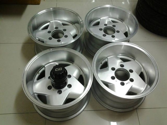 ล้อแม็ก หน้ากว้าง ออฟลึก หลายชุด ถูกๆ ล้อแม็ก หน้ากว้าง ออฟลึก หลายชุด ถูกๆ