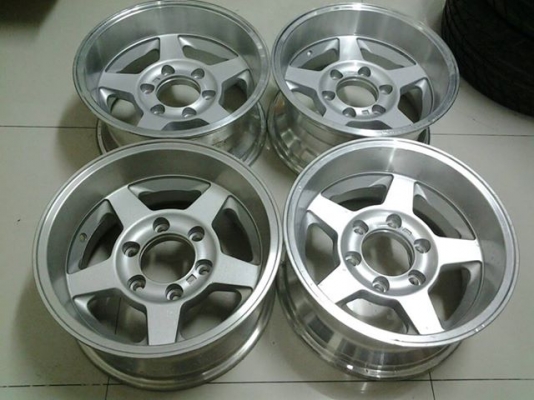 ล้อแม็ก หน้ากว้าง ออฟลึก หลายชุด ถูกๆ ล้อแม็ก หน้ากว้าง ออฟลึก หลายชุด ถูกๆ