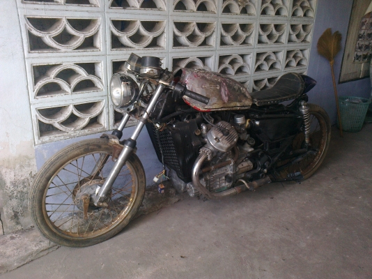 ขาย ล้มโปรเจค gl 400 cafe racer เครื่องดีมีอิยวอยส์ ติดเครื่องฟังเสียงก่อนได้ 18000