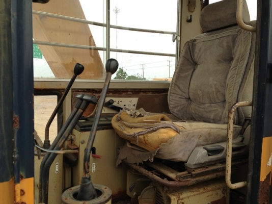 รถแบคโฮ KOMATSU PC60-3